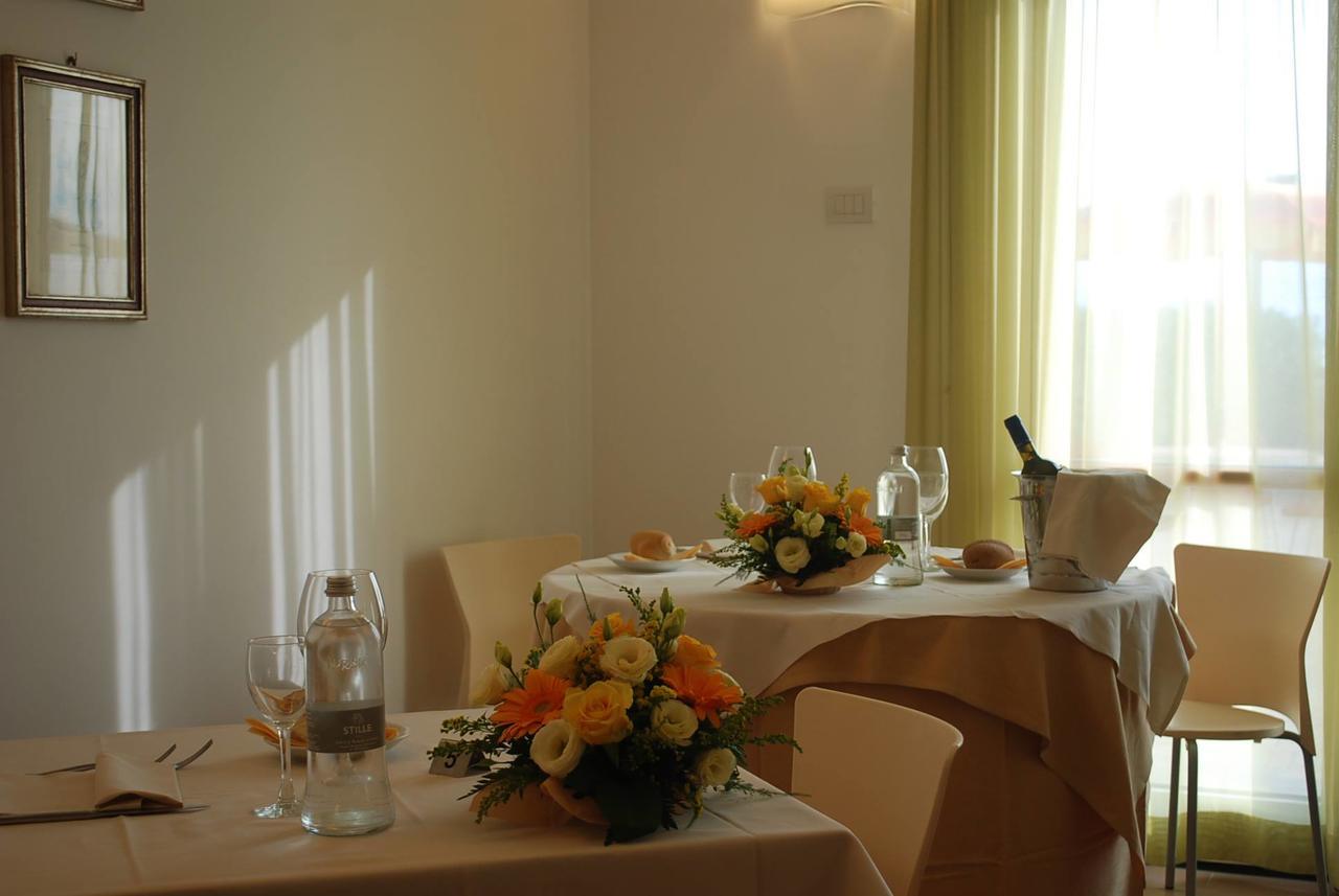 Hotel Stella Marina 산빈첸초 외부 사진